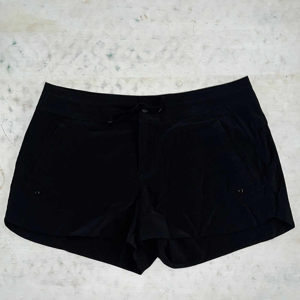 ATHLETA HUDSON BOARDSHORT black | size 14